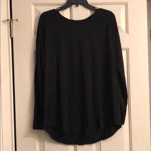 Athleta long-sleeve black Swingy top